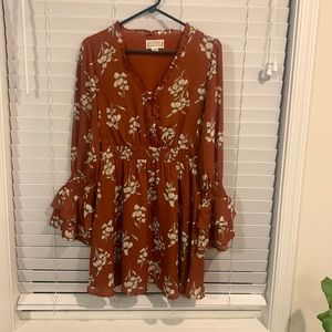 long sleeved short dress with flower print